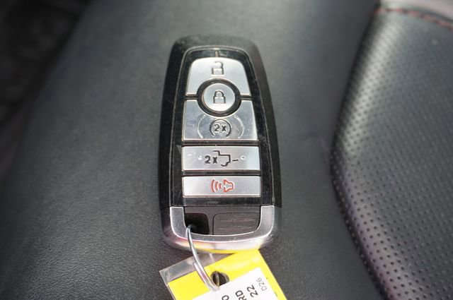 Certified 2022 Ford F350 Platinum w/ Tremor Off-Road Package AWD/4WD image 33