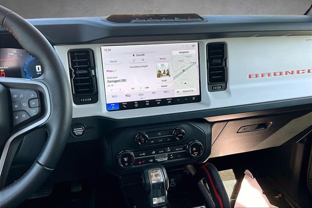 Certified 2025 Ford Bronco Heritage Edition AWD/4WD image 6