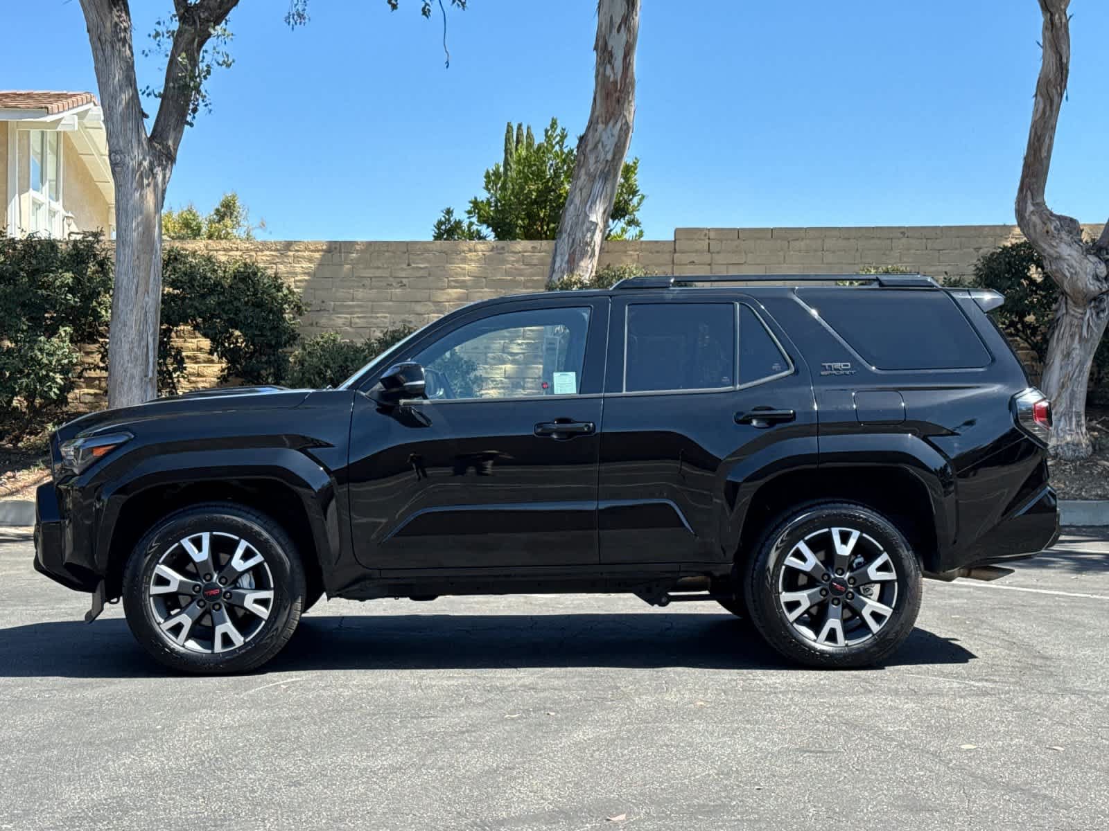 Used 2025 Toyota 4Runner TRD Sport AWD/4WD image 5