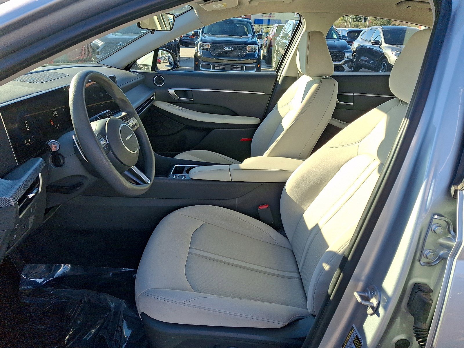 Used 2024 Hyundai Sonata SEL FWD image 12