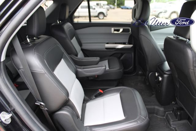 Certified 2022 Ford Explorer XLT w/ Equipment Group 202A RWD image 13