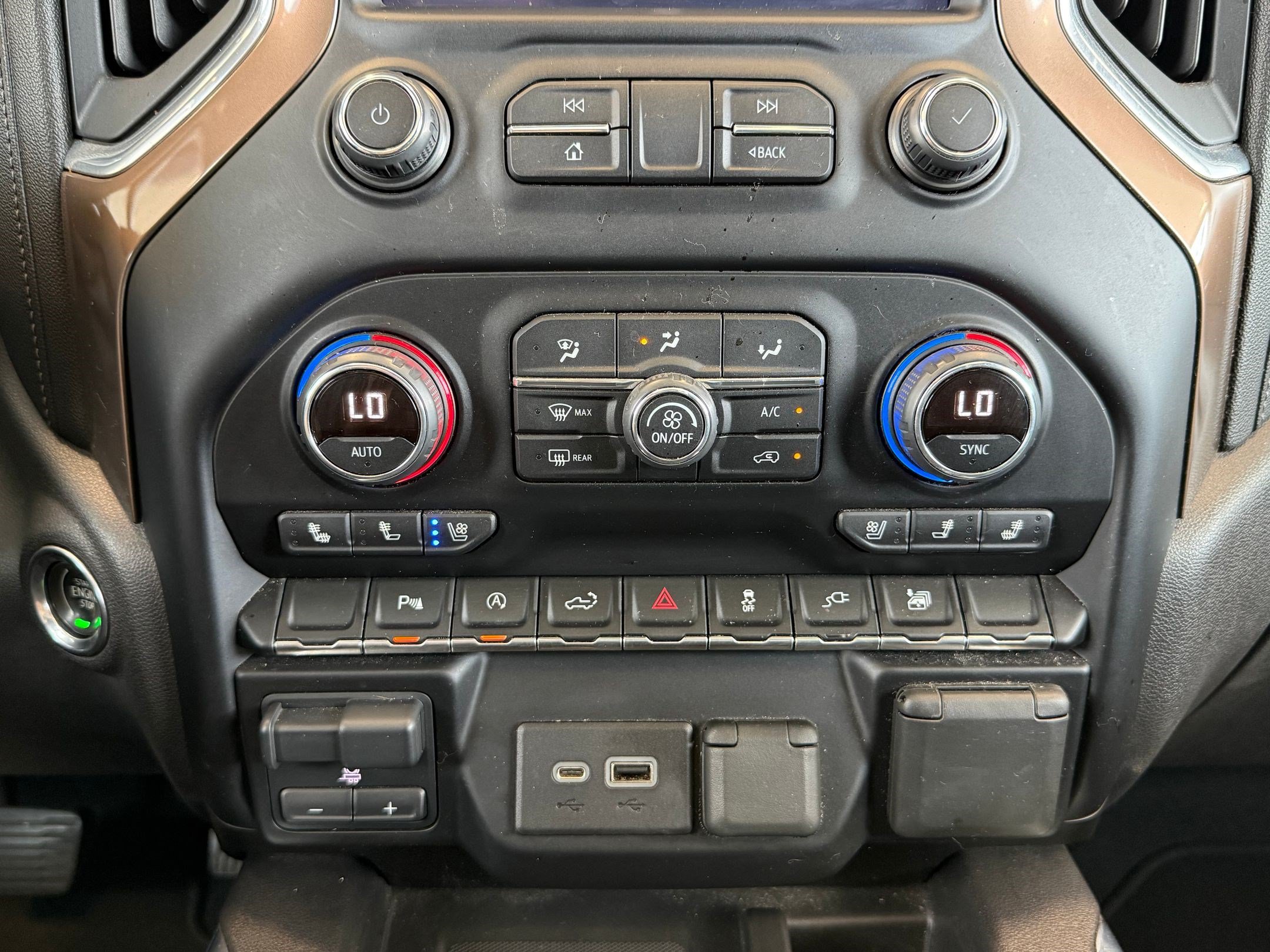 Used 2021 Chevrolet Silverado 1500 High Country AWD/4WD image 20