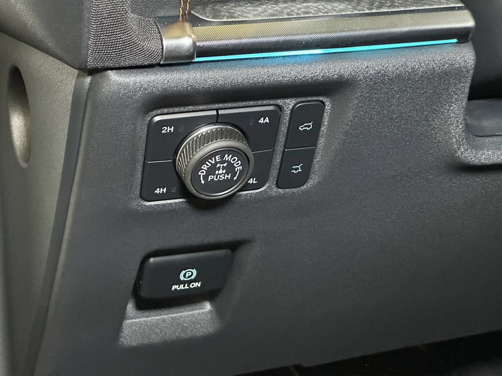 Certified 2025 Ford Expedition Tremor AWD/4WD image 27