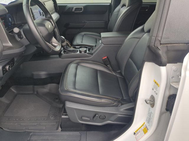 Certified 2025 Ford Bronco Badlands AWD/4WD image 16