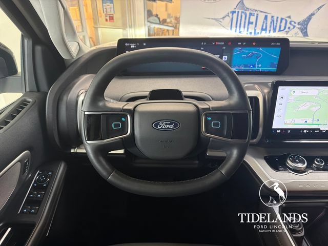 Certified 2025 Ford Expedition Active RWD image 17