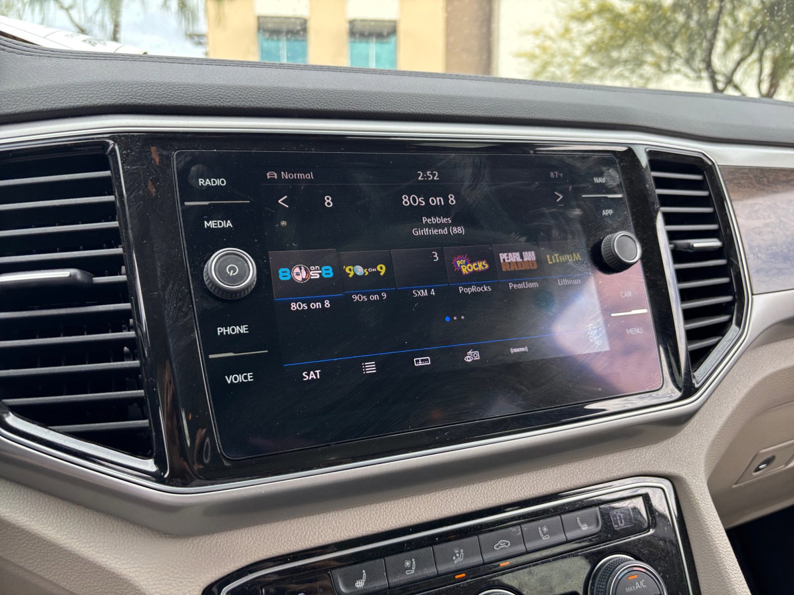 Used 2019 Volkswagen Atlas SEL Premium AWD/4WD image 12