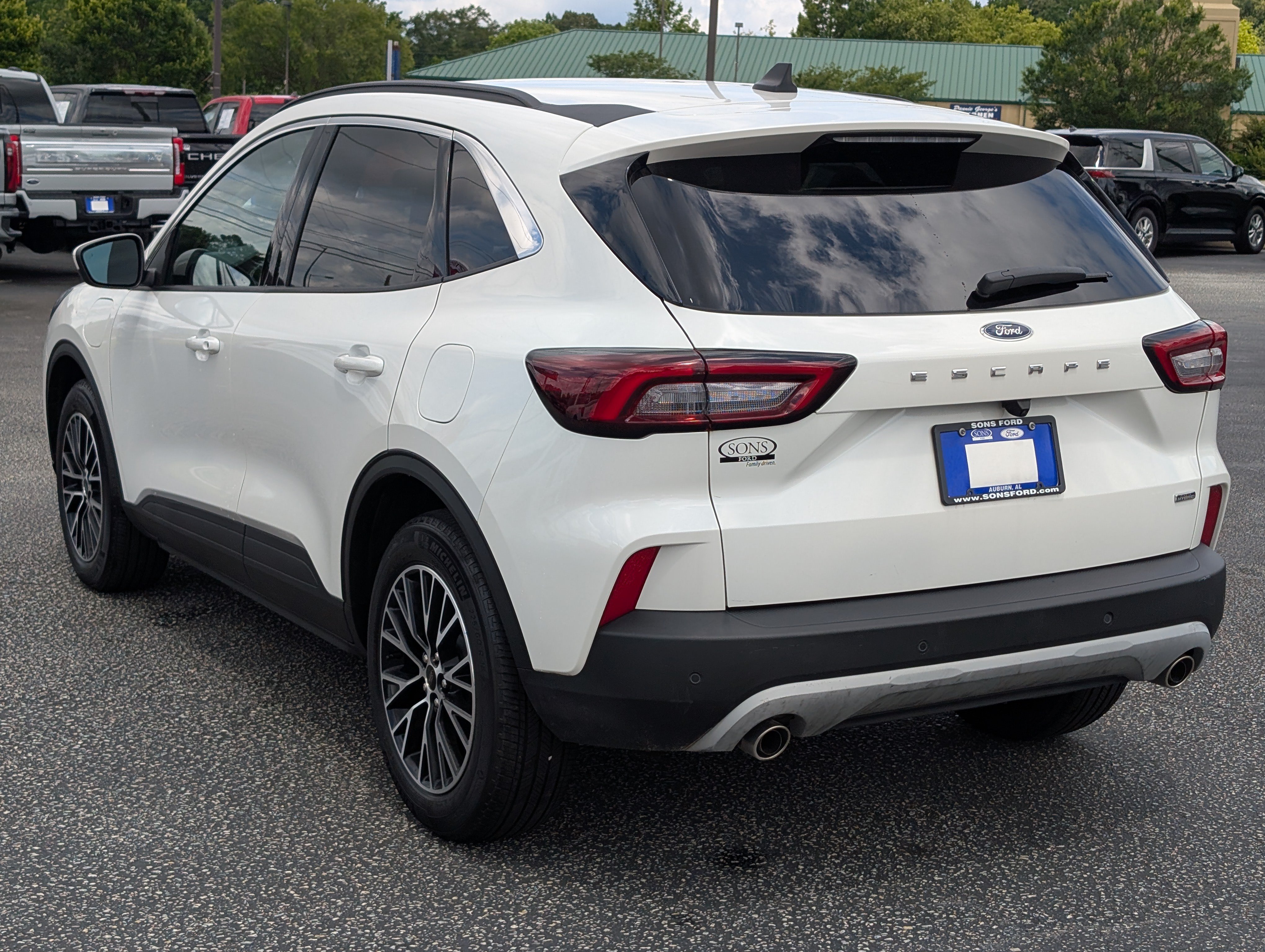 Certified 2023 Ford Escape SE FWD image 13