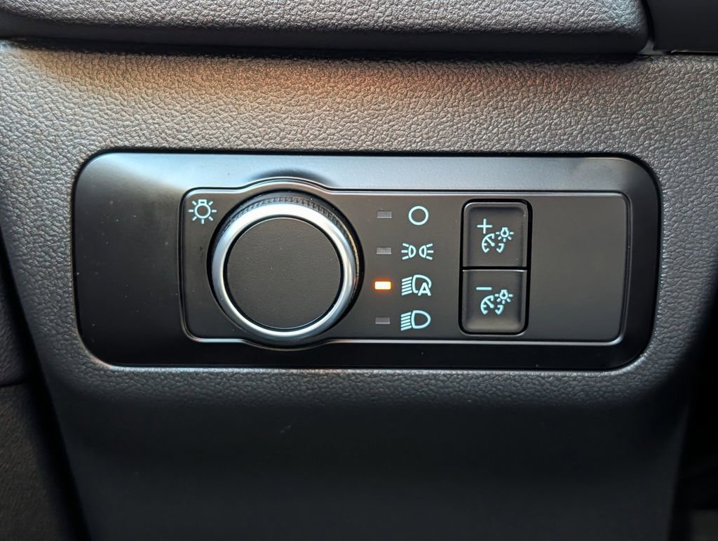 Certified 2025 Ford Escape ST-Line AWD/4WD image 16