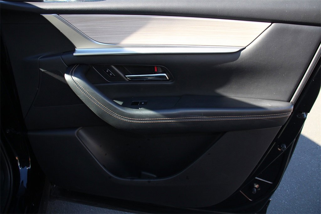 Used 2024 MAZDA CX-90 Plug-In Hybrid w/ Premium Pkg image 28