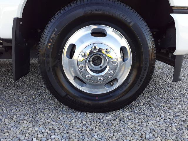 Certified 2024 Ford F350 Platinum AWD/4WD image 14