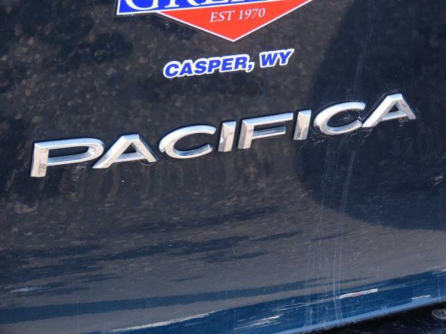 Used 2023 Chrysler Pacifica Limited image 12