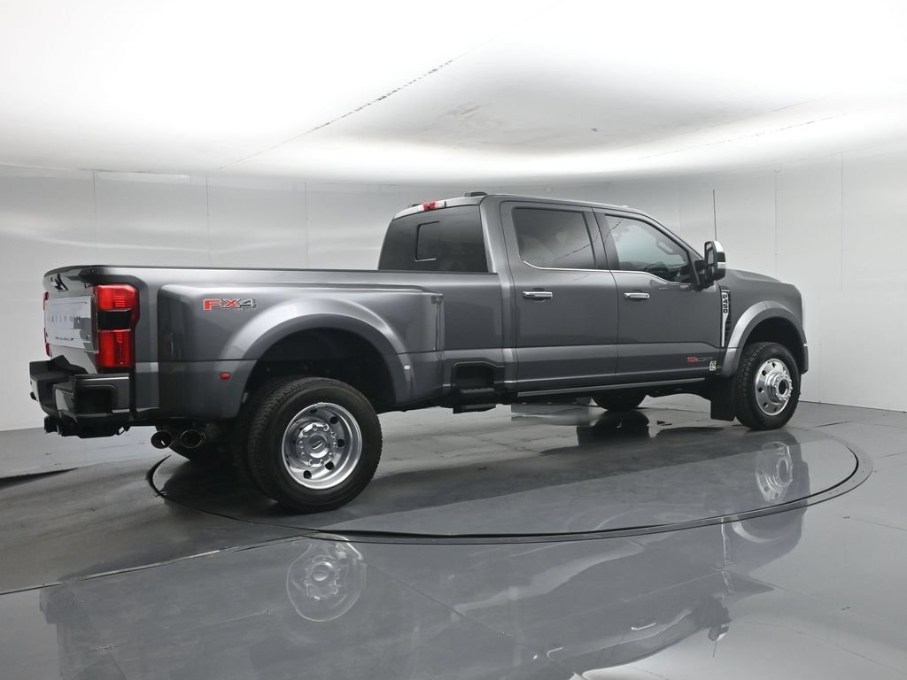 Certified 2023 Ford F450 Platinum w/ FX4 Off-Road Package AWD/4WD image 35