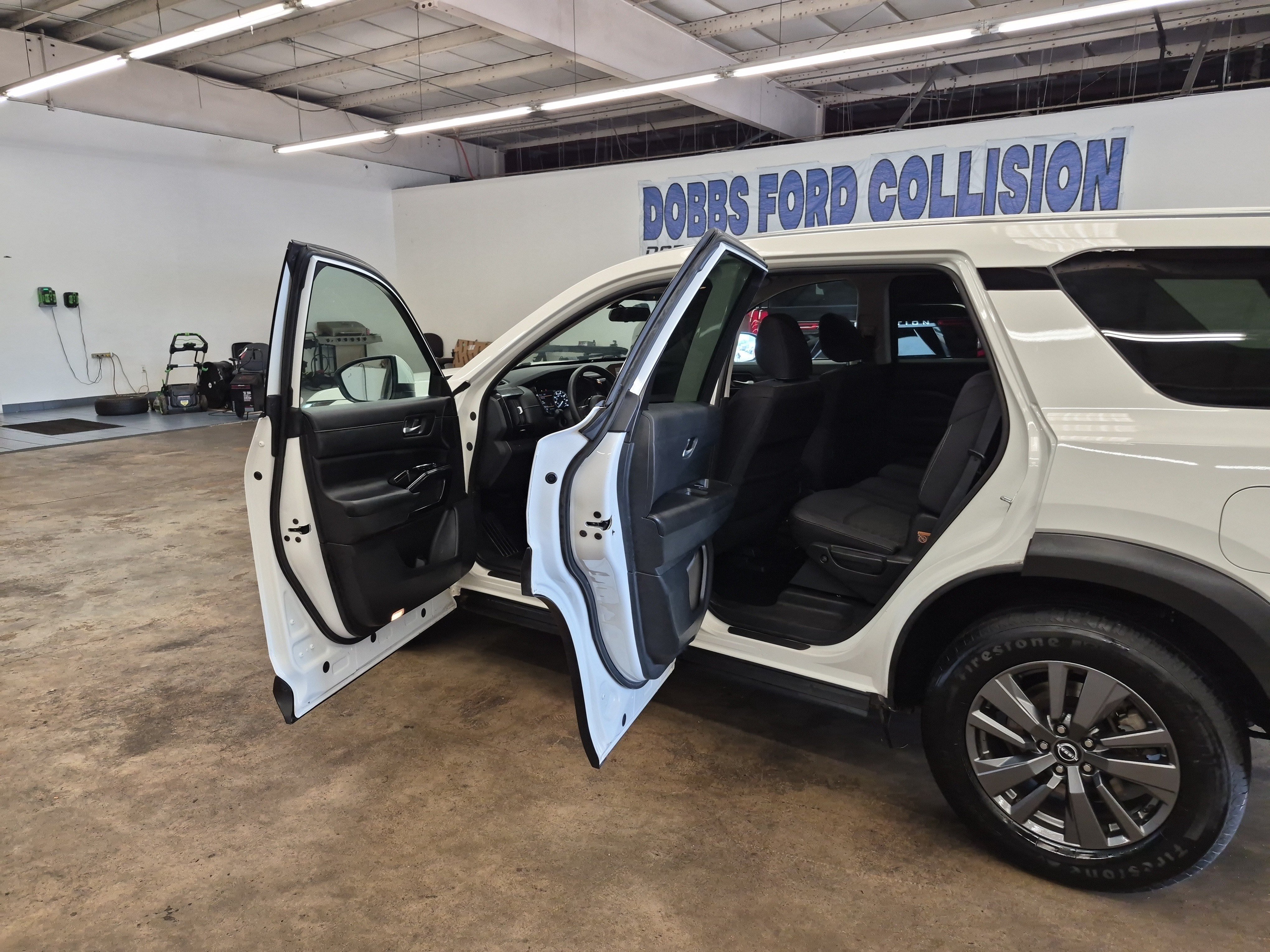 Used 2022 Nissan Pathfinder S FWD image 12