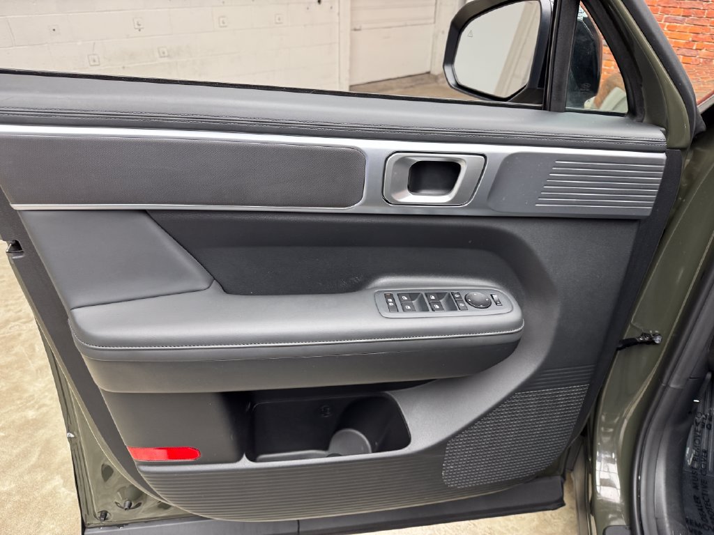Used 2025 Hyundai Santa Fe XRT AWD/4WD image 11