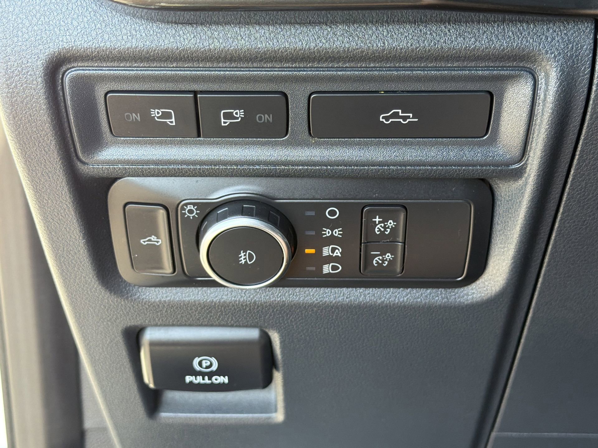 Certified 2022 Ford F150 XLT w/ Equipment Group 302A High image 21