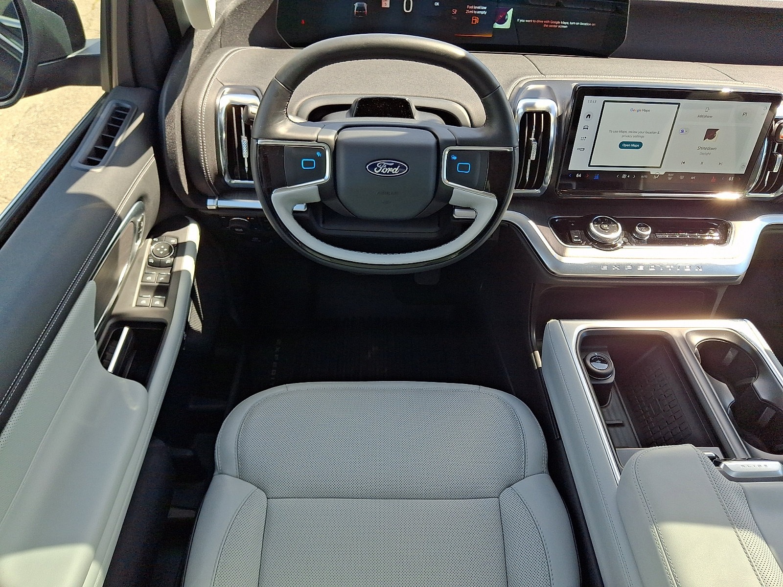 Certified 2025 Ford Expedition Platinum w/ Platinum Ultimate Package AWD/4WD image 11