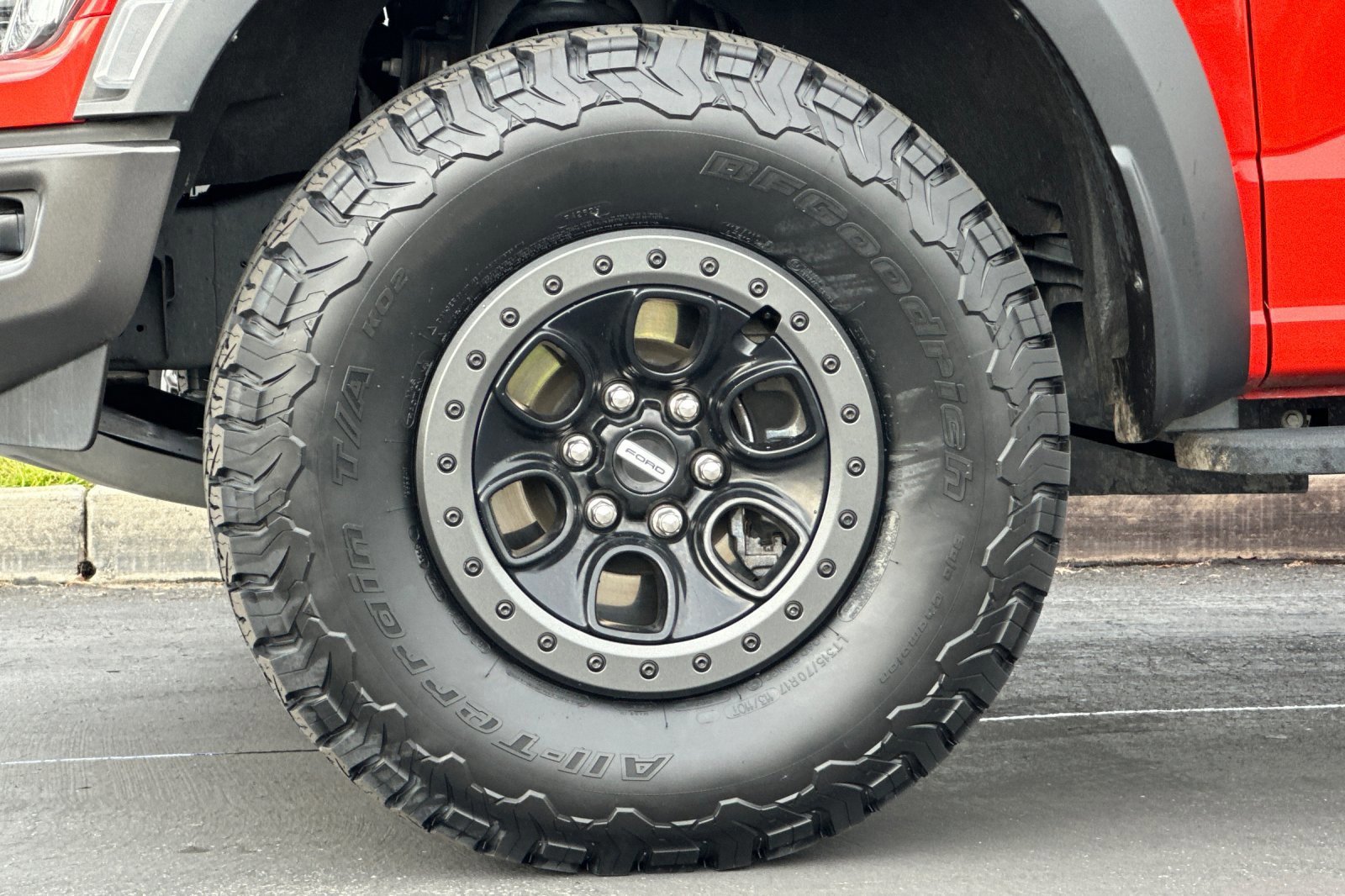 Certified 2022 Ford F150 Raptor w/ Equipment Group 801A High image 44