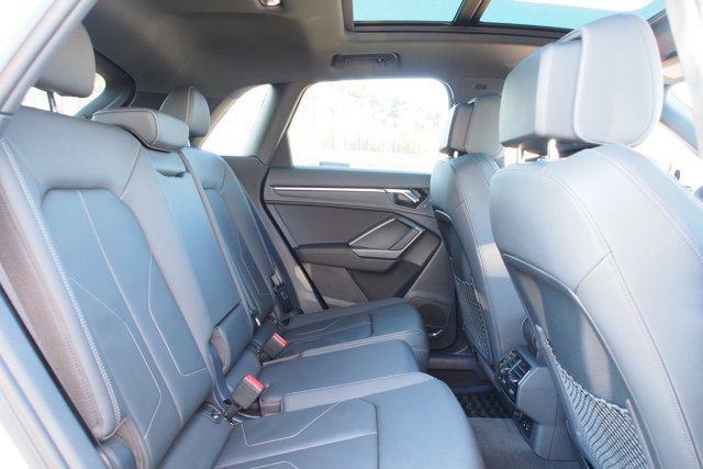 Used 2021 Audi Q3 2.0T Premium Plus w/ Premium Plus Package image 13