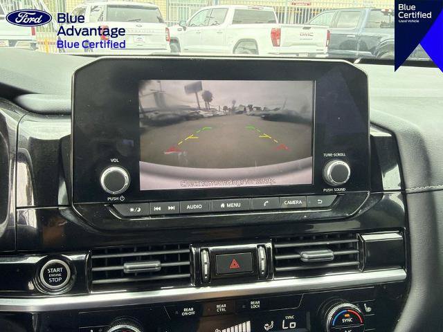 Used 2024 Nissan Pathfinder SV FWD image 27