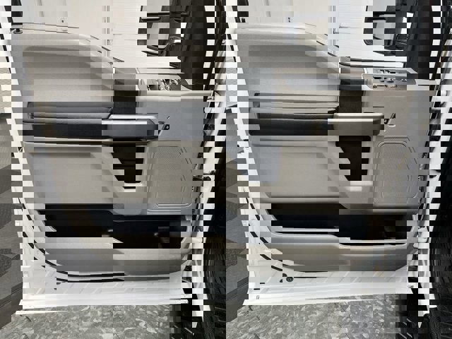 Certified 2020 Ford F250 XLT w/ XLT Value Package image 17