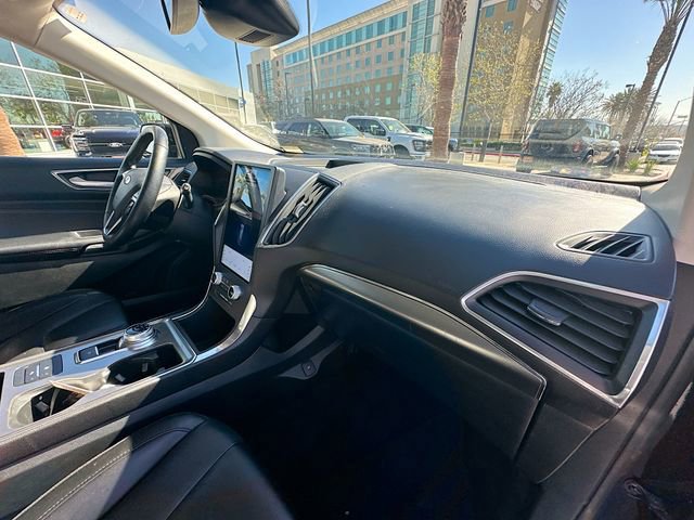 Certified 2022 Ford Edge Titanium image 29