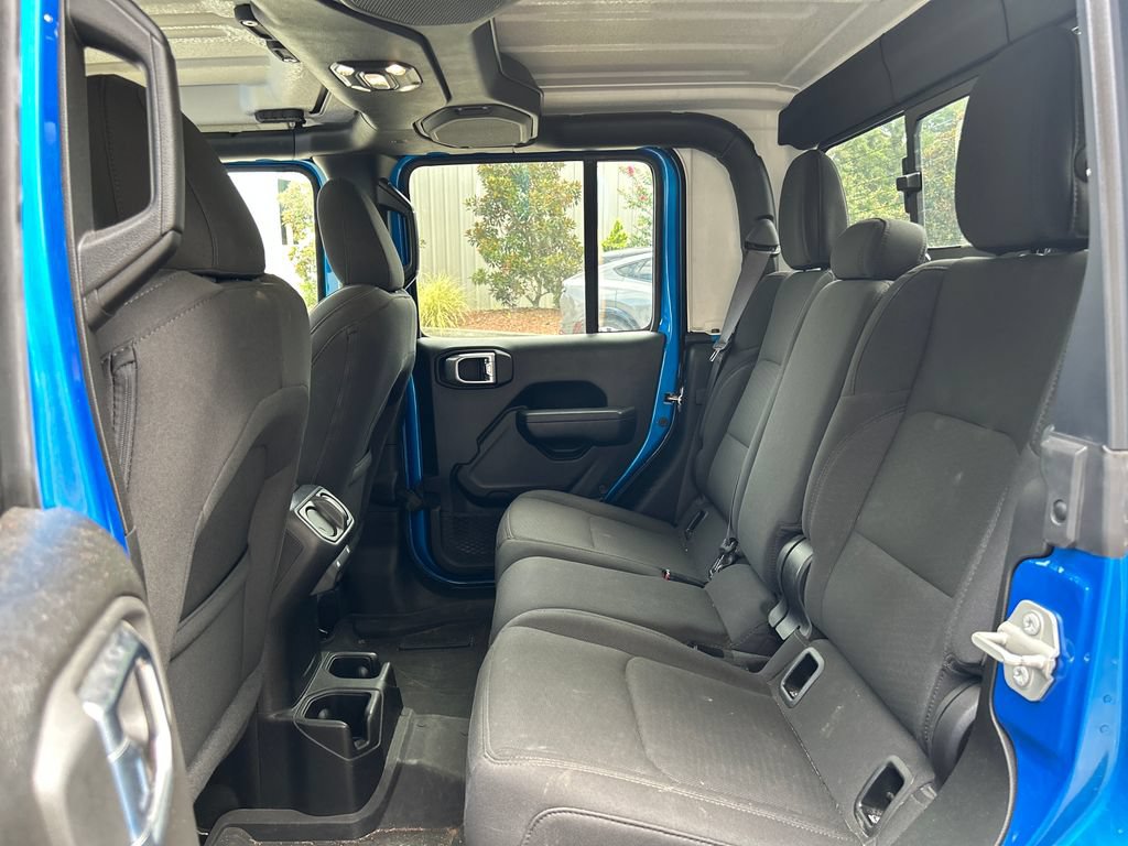 Used 2023 Jeep Gladiator Sport AWD/4WD image 13