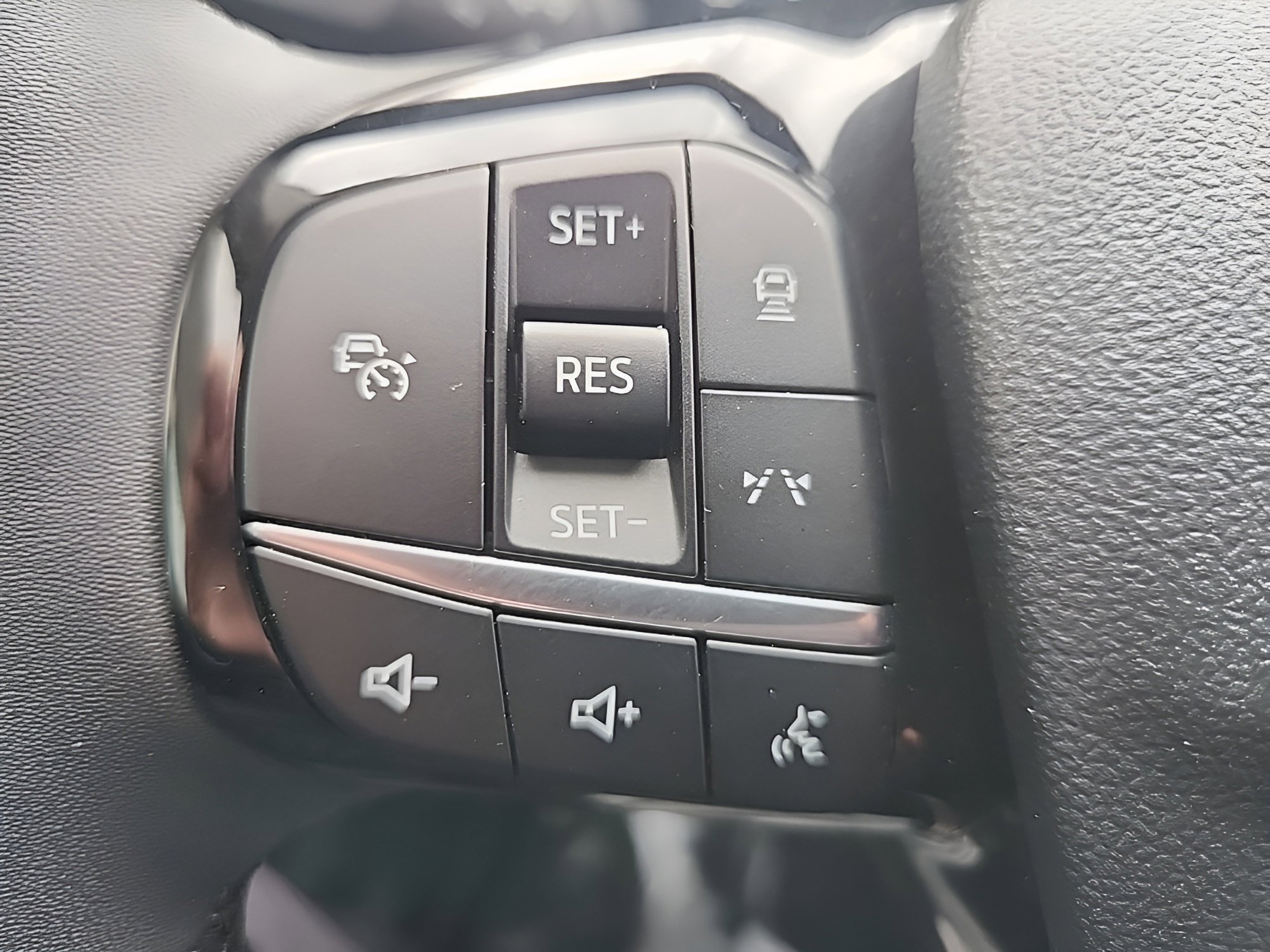 Certified 2023 Ford Escape Active w/ Tech Pack #2 image 16