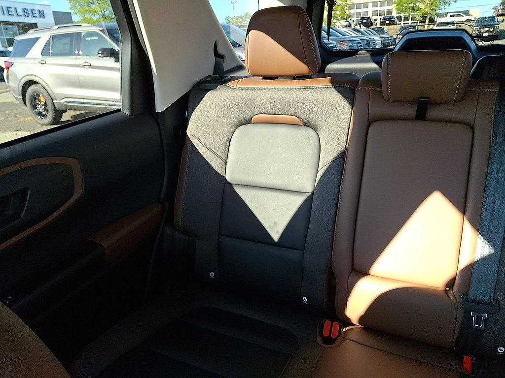 Certified 2023 Ford Bronco Sport Outer Banks AWD/4WD image 12