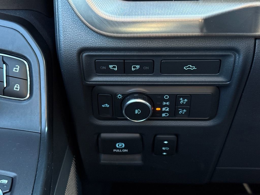 Certified 2022 Ford F150 Raptor w/ Equipment Group 801A High image 25