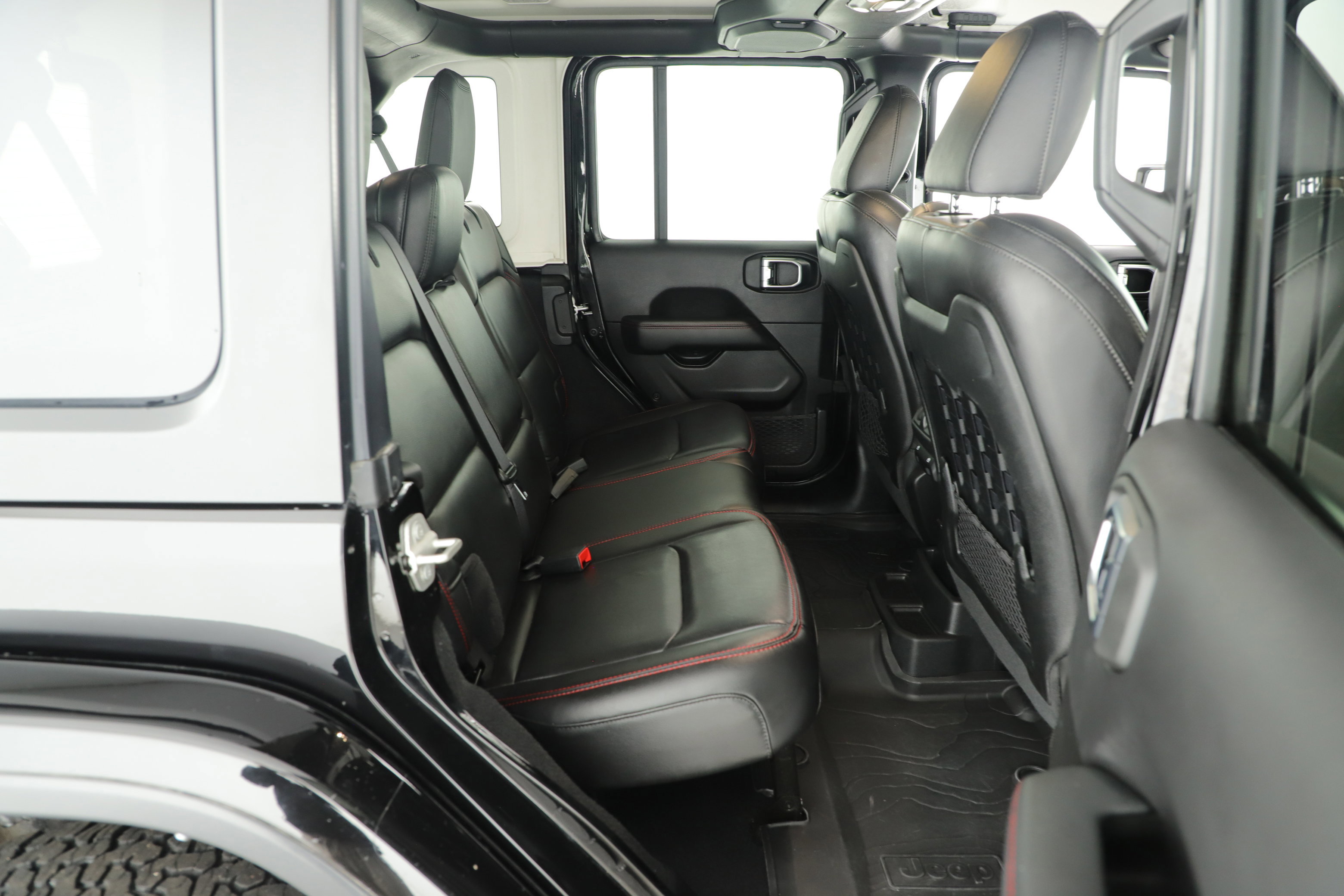 Used 2023 Jeep Wrangler Unlimited Rubicon w/ Cold Weather Group image 14