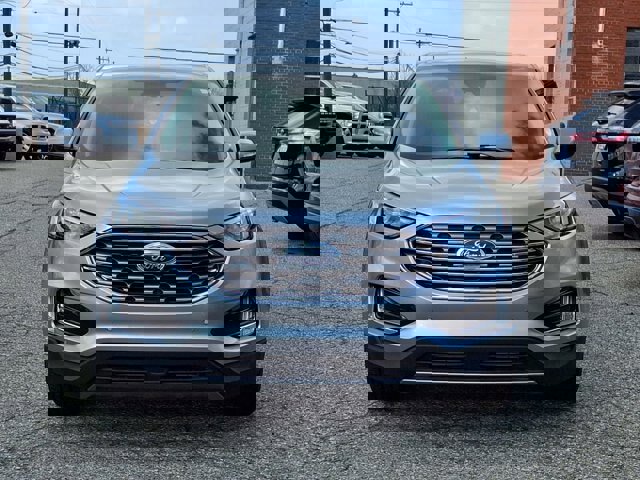 Certified 2024 Ford Edge Titanium image 4