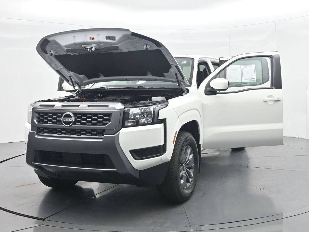 Used 2025 Nissan Frontier SV RWD image 54