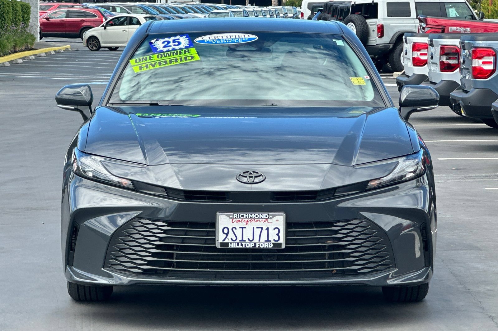 Used 2025 Toyota Camry LE FWD image 12