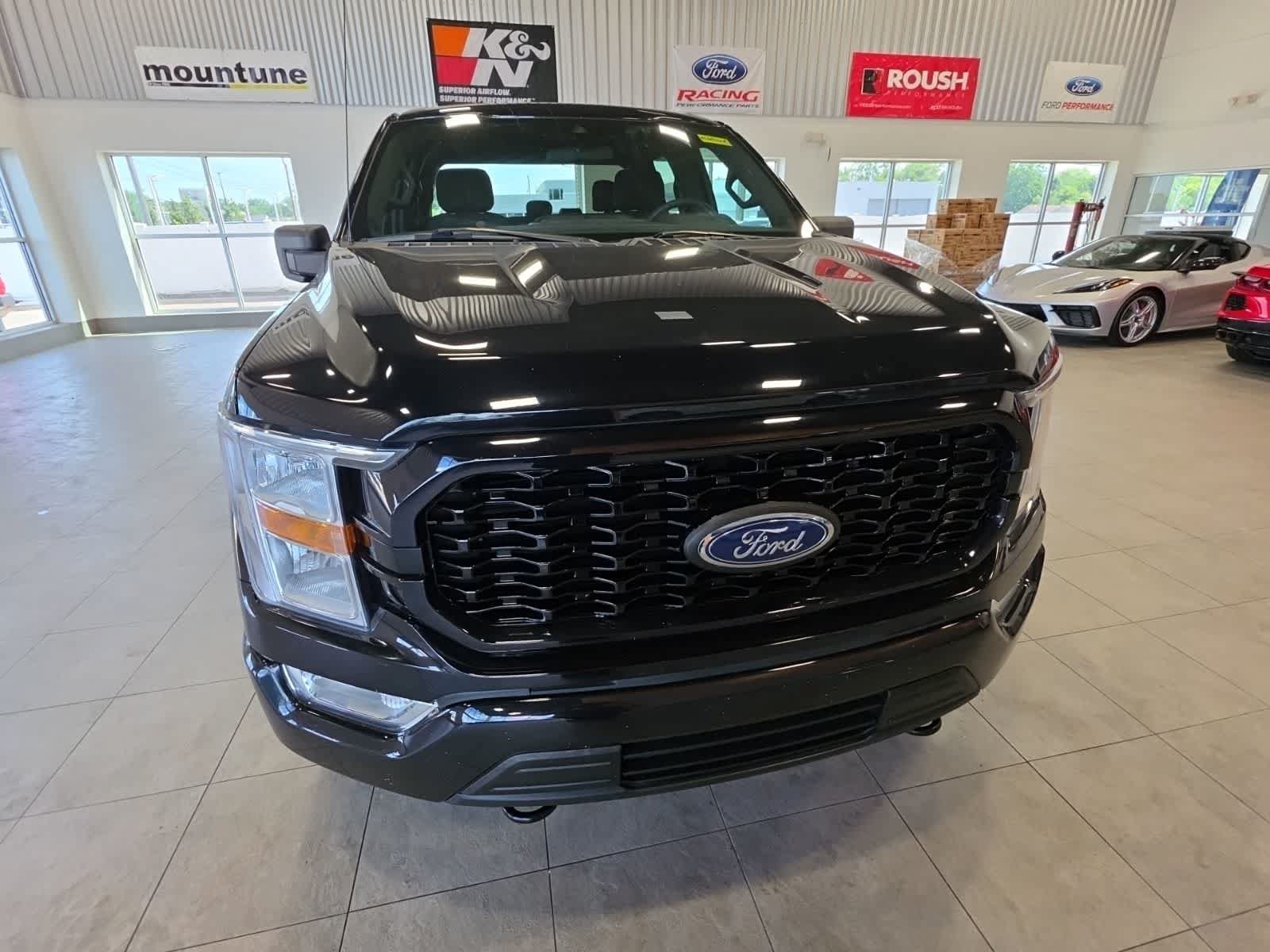 Certified 2021 Ford F150 XL w/ STX Appearance Package AWD/4WD image 5
