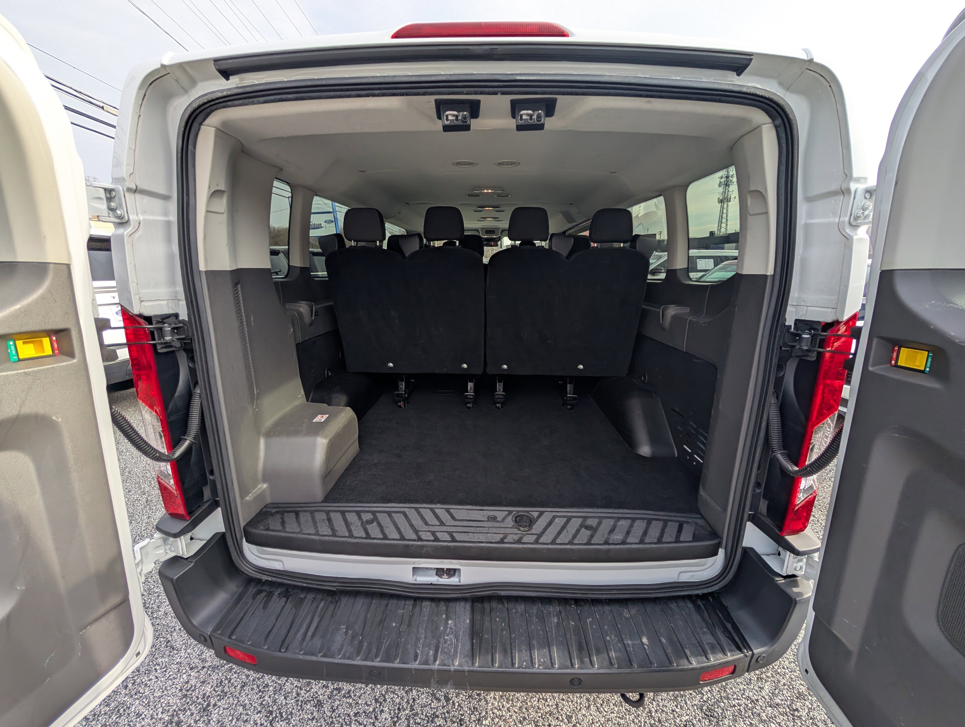 Certified 2023 Ford Transit 350 XLT image 15