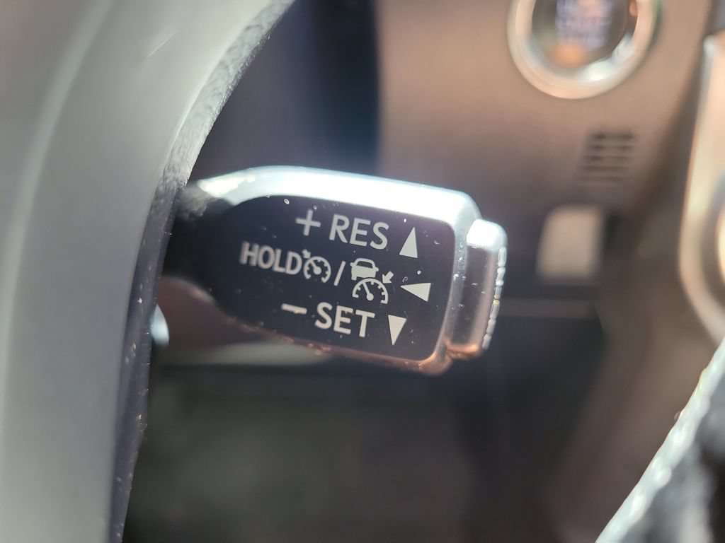 Used 2022 Toyota 4Runner SR5 RWD image 27