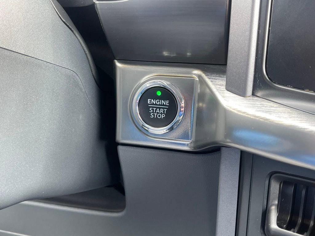 Certified 2023 Ford F150 Lariat w/ Equipment Group 502A High image 32