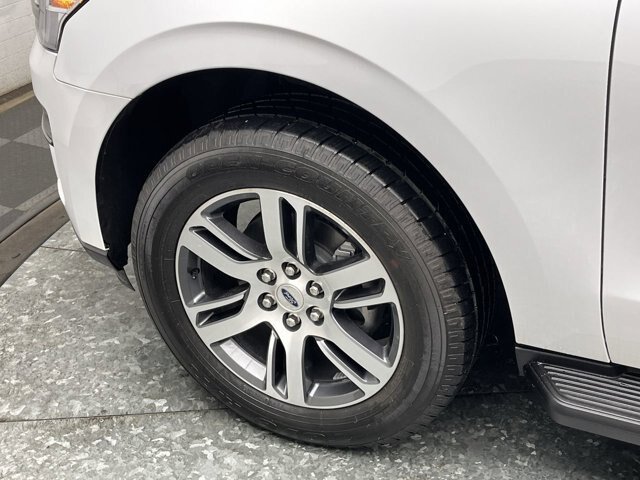 Certified 2024 Ford Expedition XLT AWD/4WD image 36