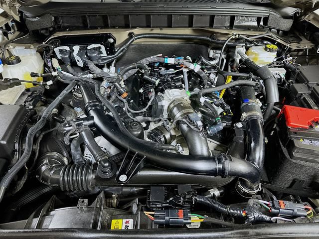 Certified 2025 Ford Bronco Outer Banks AWD/4WD image 36