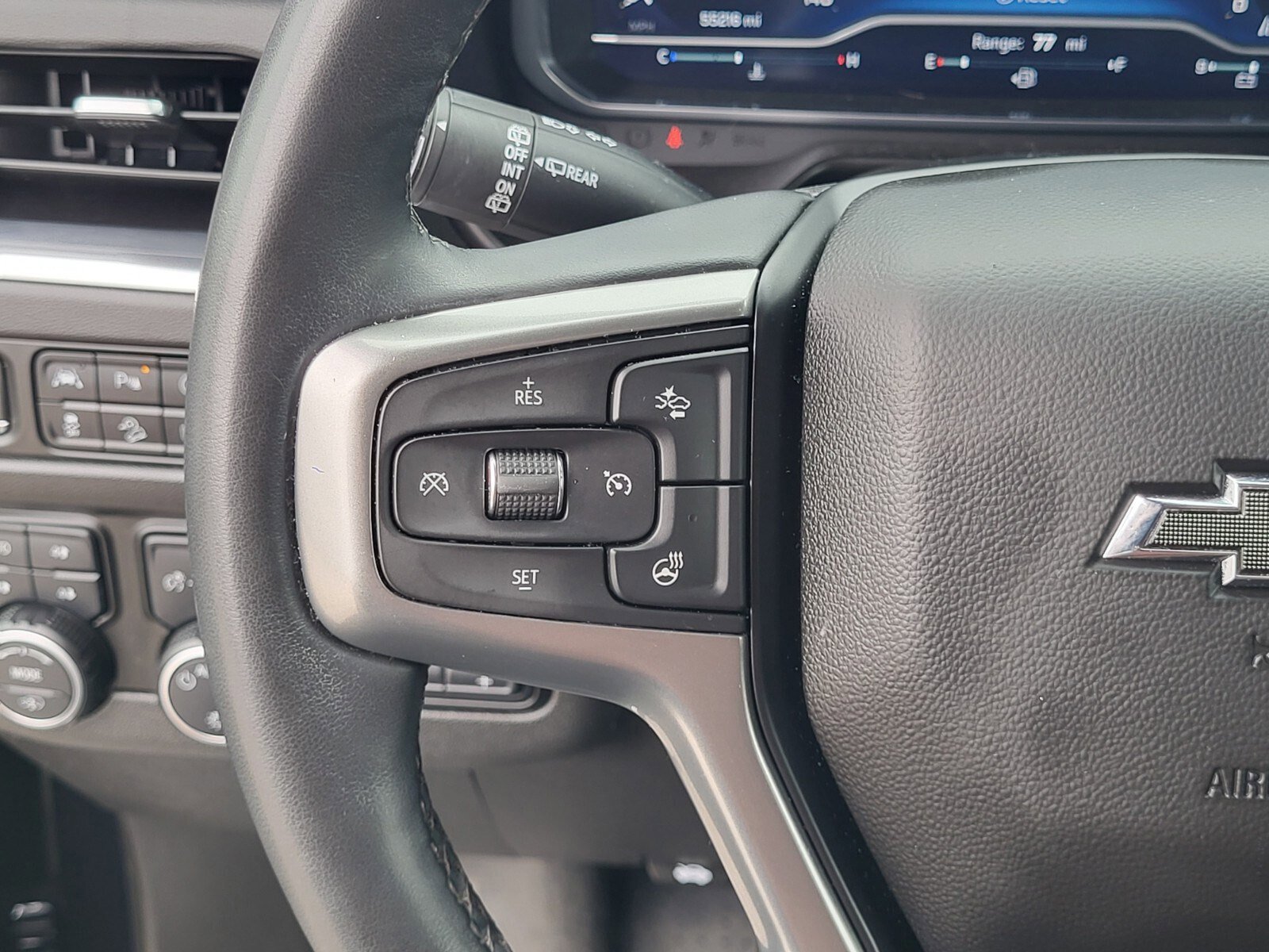 Used 2023 Chevrolet Suburban Z71 w/ Z71 Off-Road Package image 29