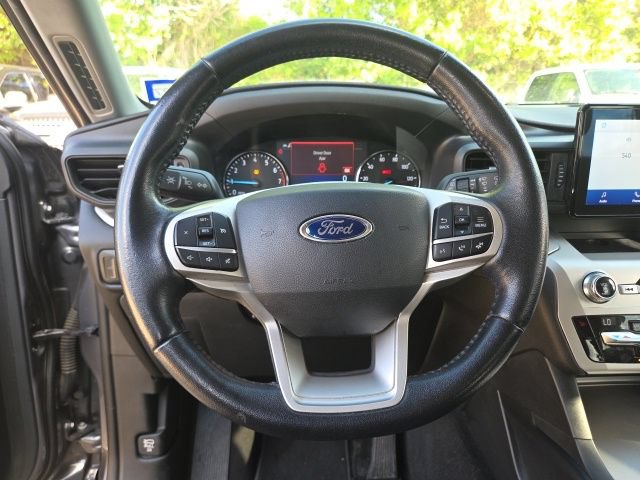 Certified 2021 Ford Explorer XLT RWD image 8