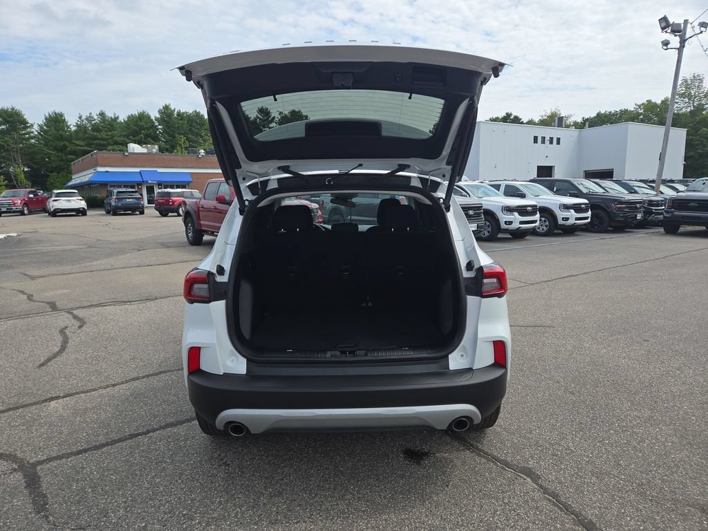 Certified 2023 Ford Escape Active AWD/4WD image 3