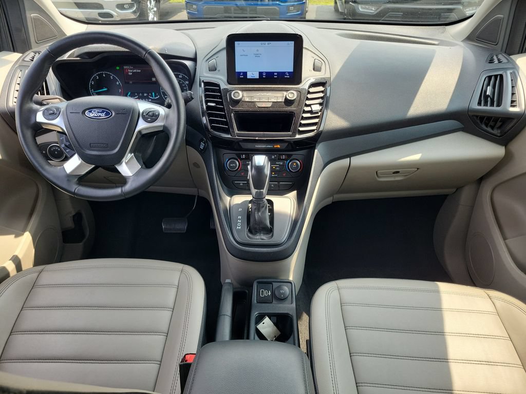 Certified 2023 Ford Transit Connect Titanium FWD image 11