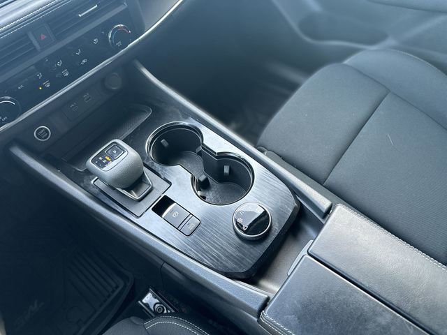 Used 2023 Nissan Rogue S AWD/4WD image 21