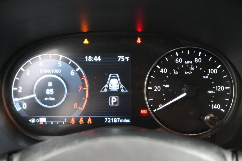 Used 2023 Nissan Kicks SR FWD image 12