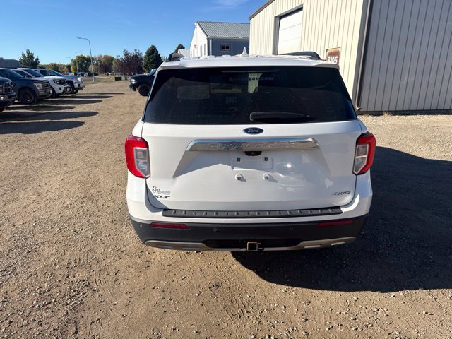 Certified 2021 Ford Explorer XLT w/ Equipment Group 202A AWD/4WD image 9