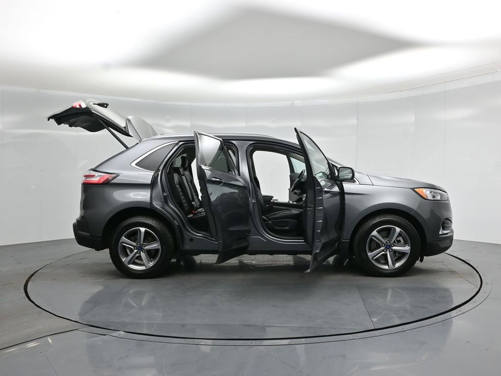 Certified 2021 Ford Edge SEL w/ Convenience Package image 5