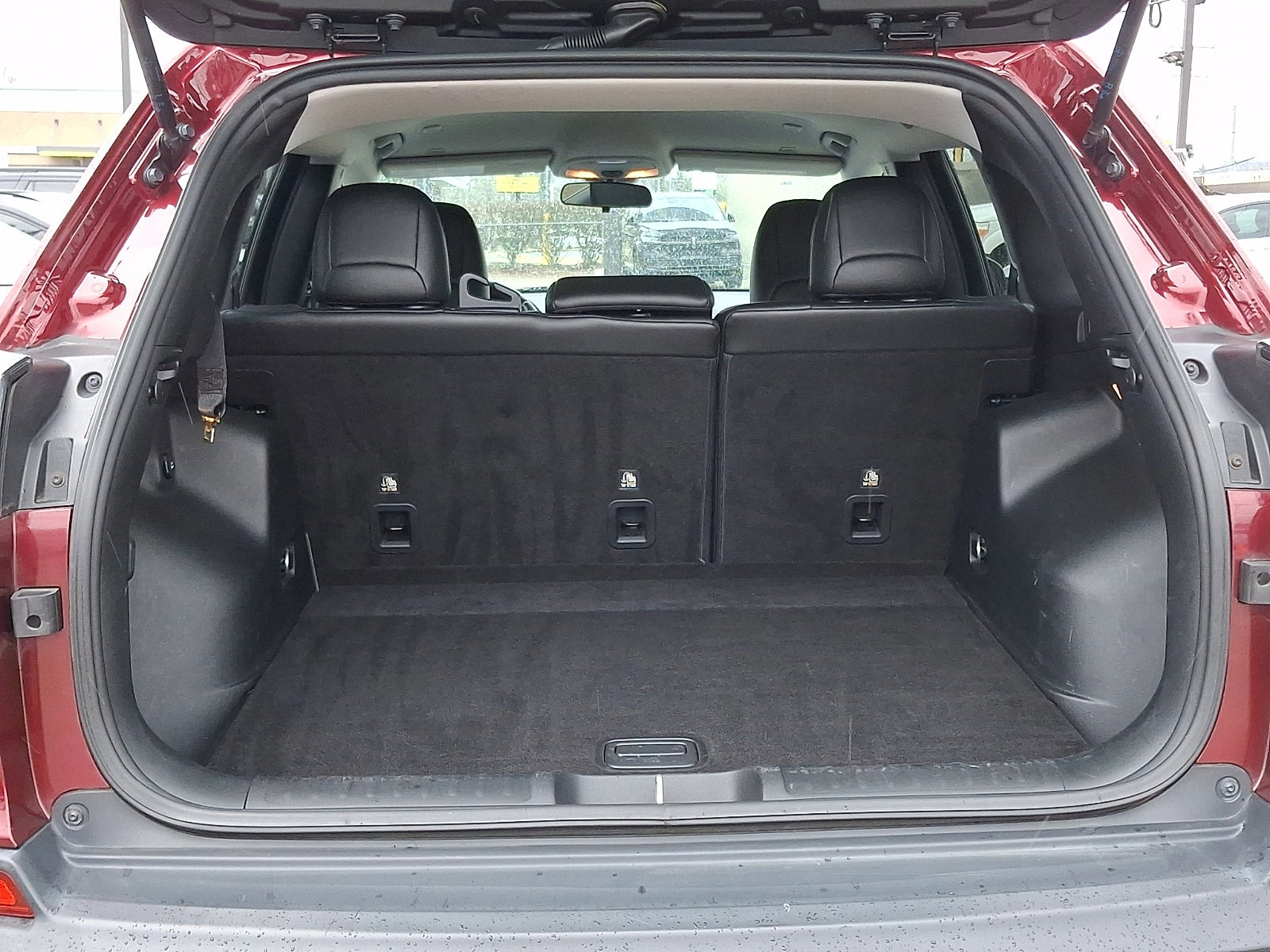 Used 2019 Jeep Cherokee Latitude Plus image 28