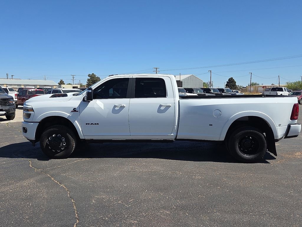 Used 2025 RAM 3500 Limited image 2