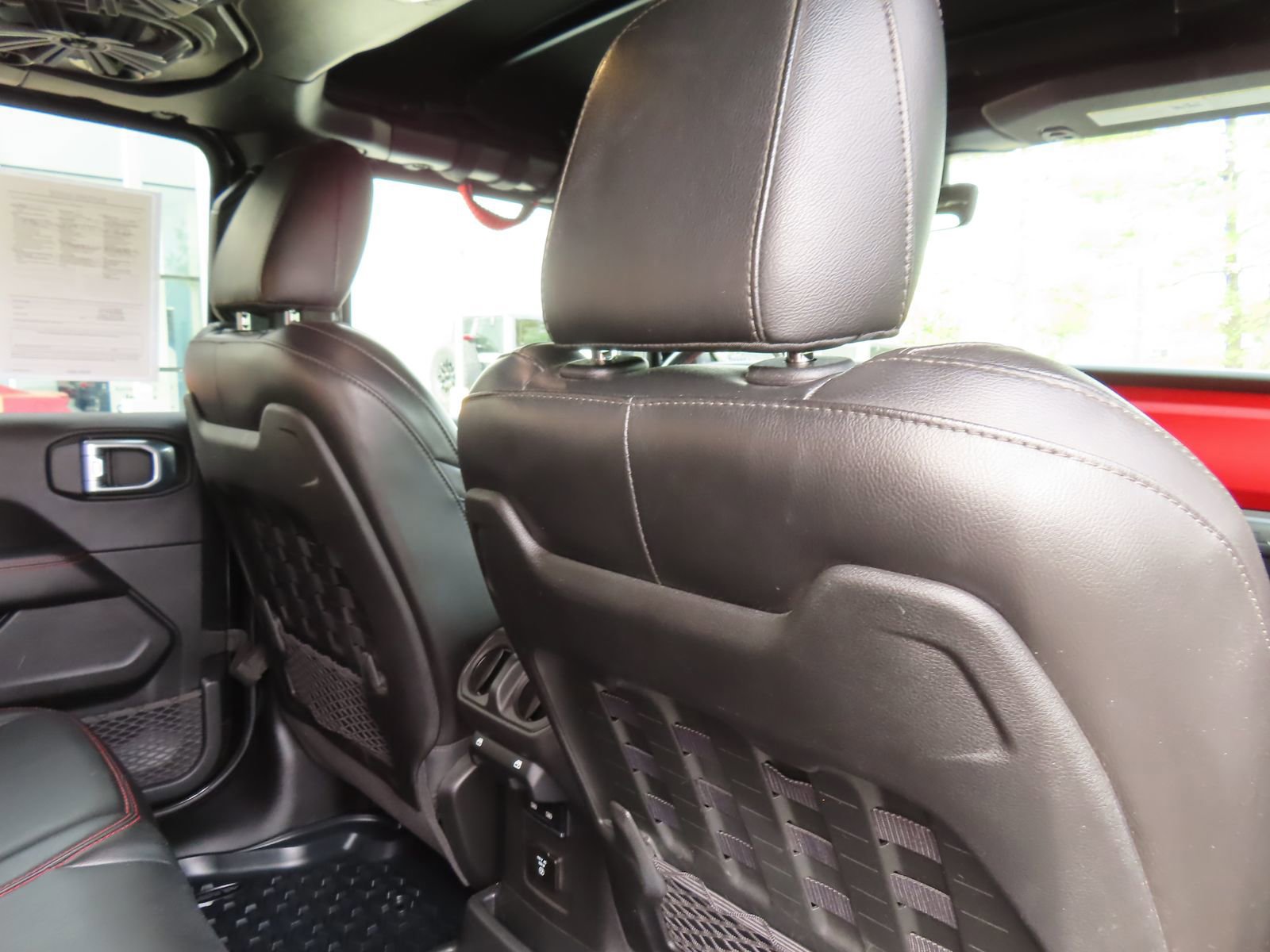 Used 2022 Jeep Wrangler Unlimited Rubicon w/ Xtreme Recon 35" Tire Package image 38